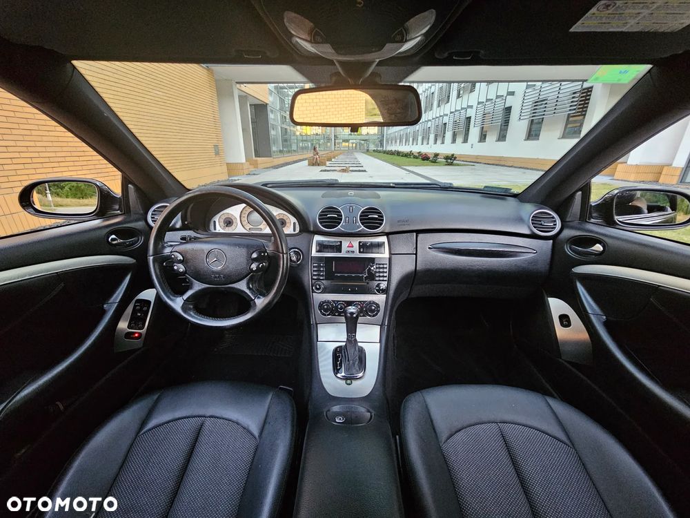 Mercedes-Benz CLK - 9
