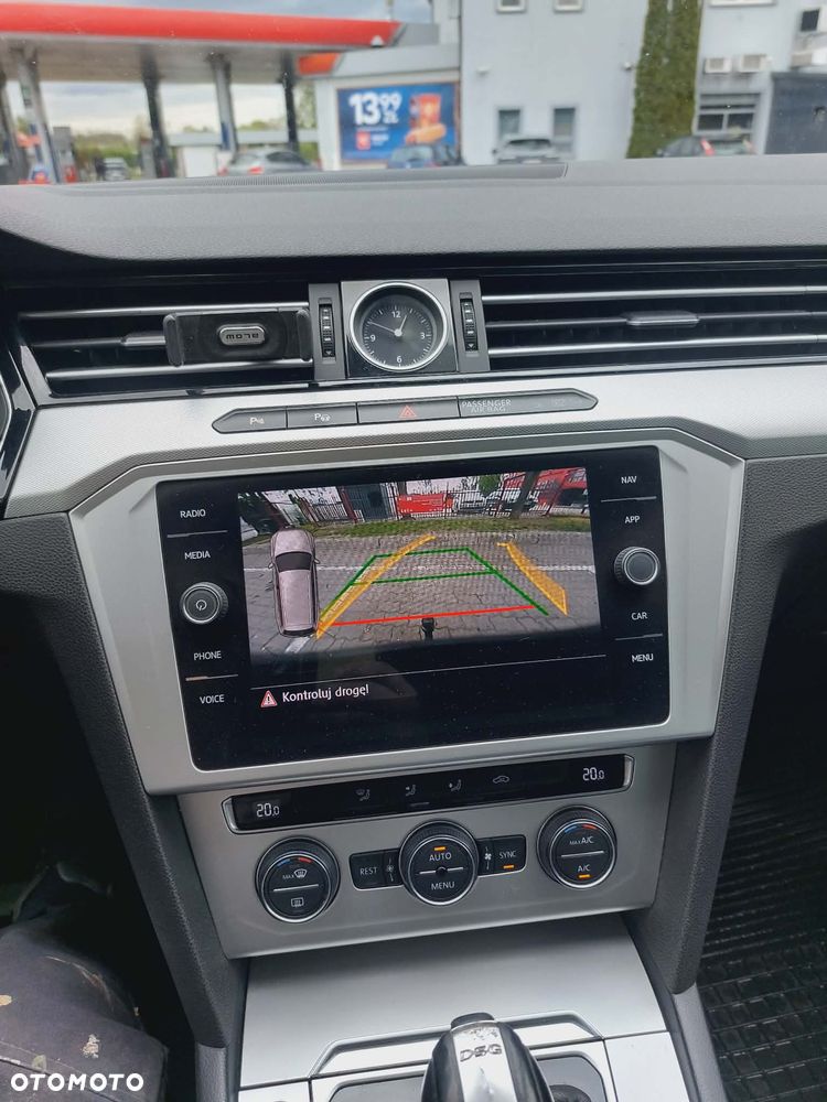 Volkswagen Passat - 3