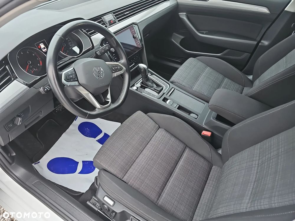 Volkswagen Passat 2.0 TSI Business DSG - 10