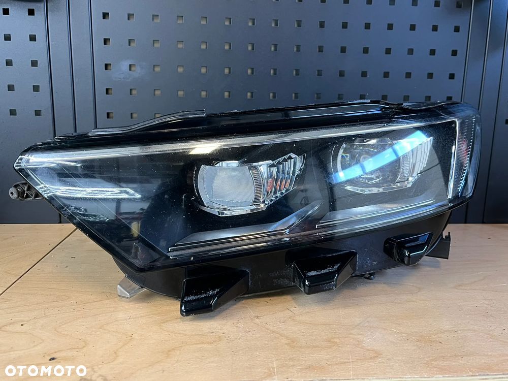 VW T-Roc R-Line Lampa przód full LED 2GA941035E 2GA941036E - 6