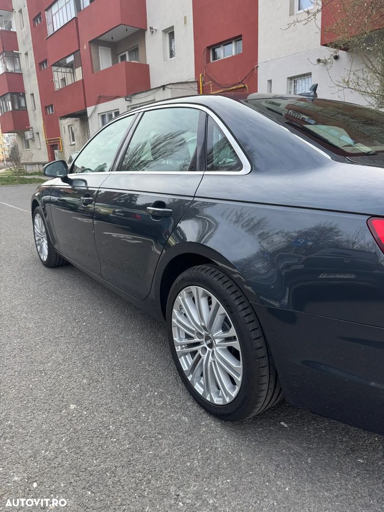 Audi A4 2.0 TDI S tronic - 31