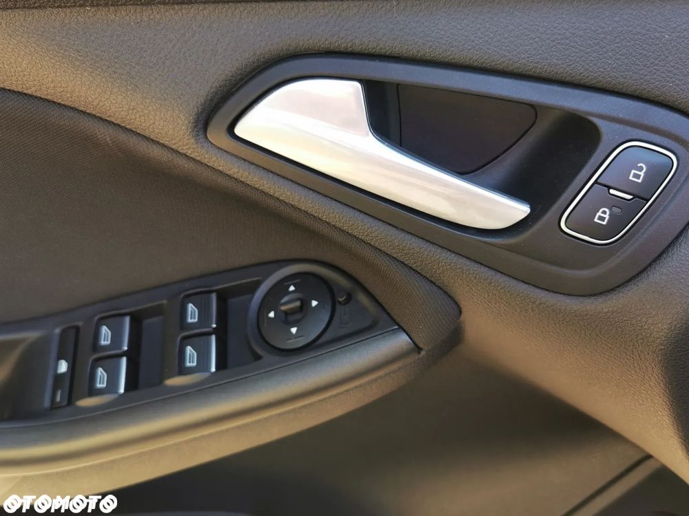 Ford Focus 1.5 EcoBoost STart-Stopp-System ST-LINE - 18