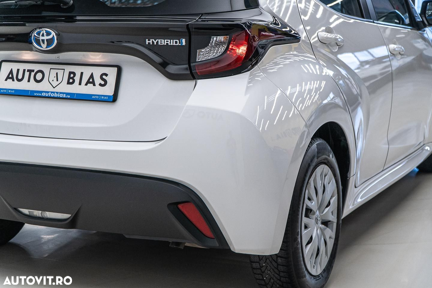 Toyota Yaris 1.5 VVT-i HSD Dynamic - 38