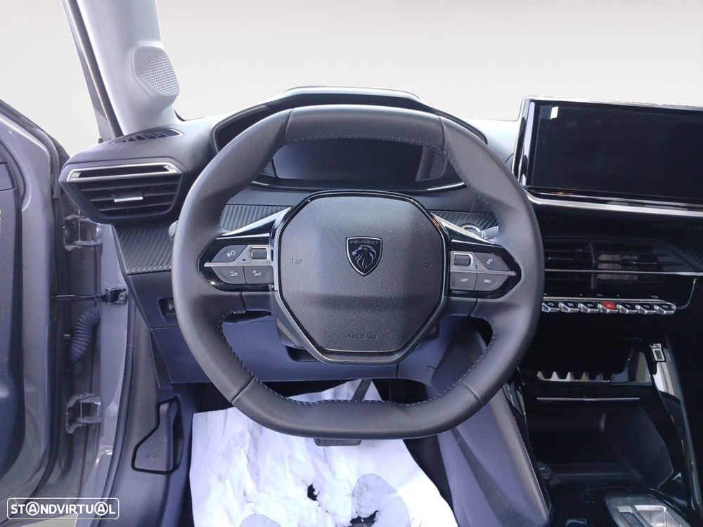 Peugeot e-208 51 kWh Allure - 13