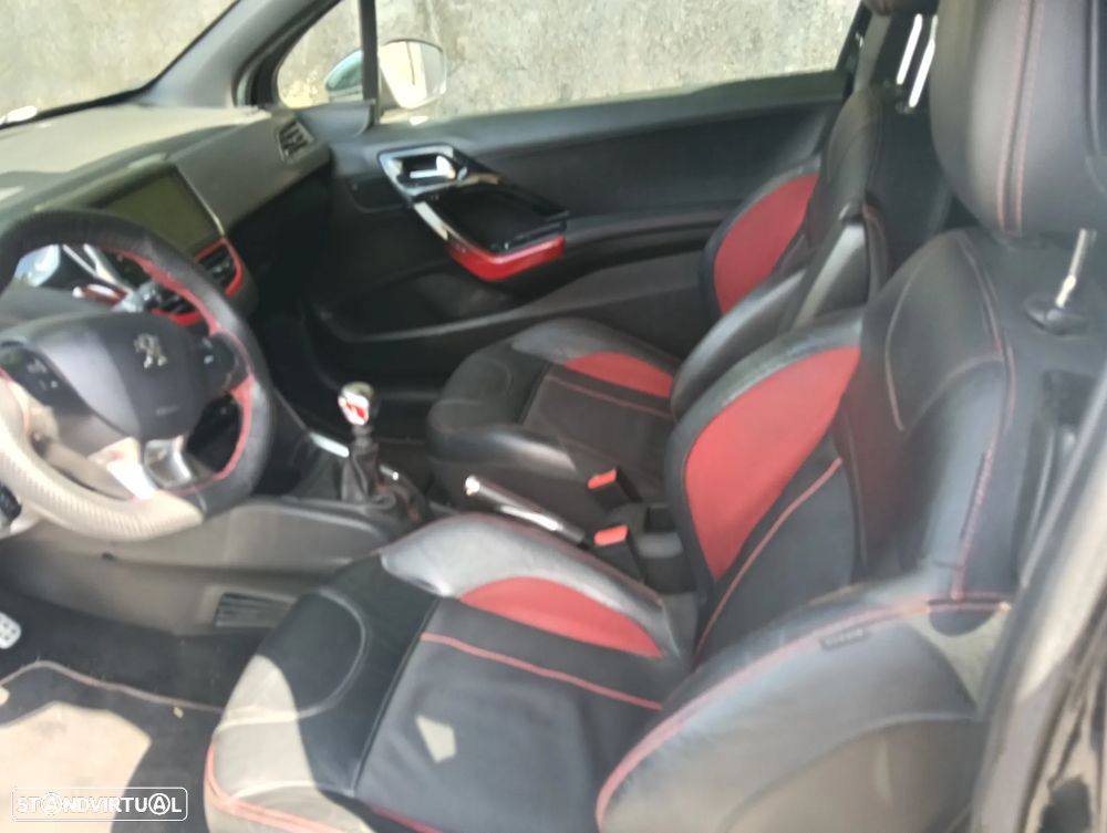 Peugeot 208 1.6 THP GTi Limited Edition - 38