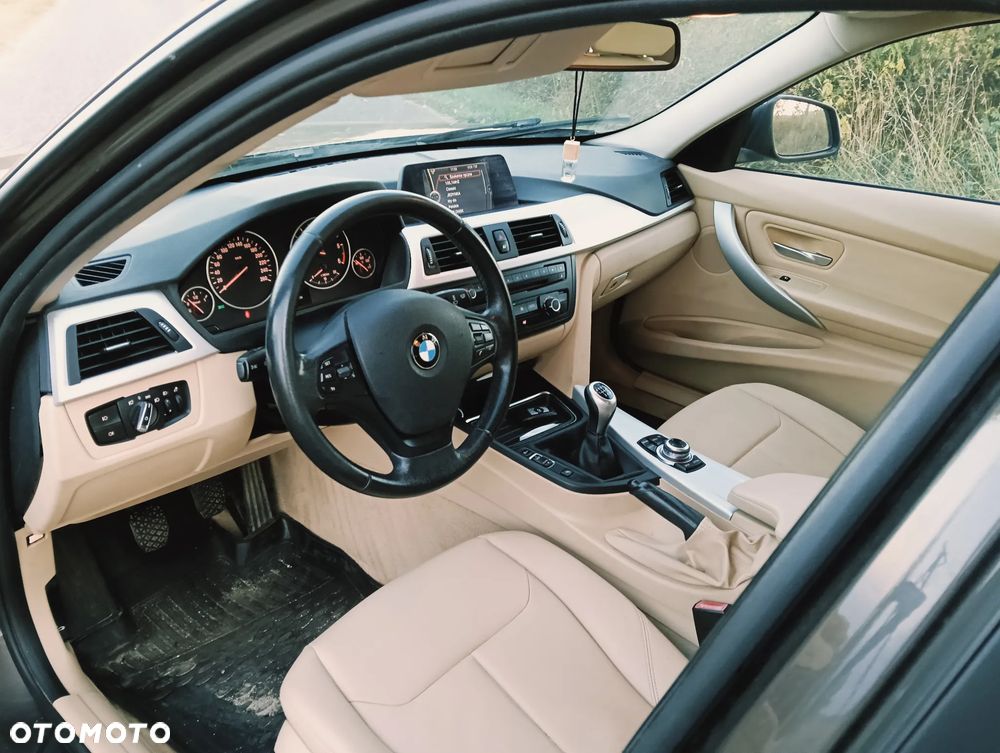 BMW Seria 3 - 16