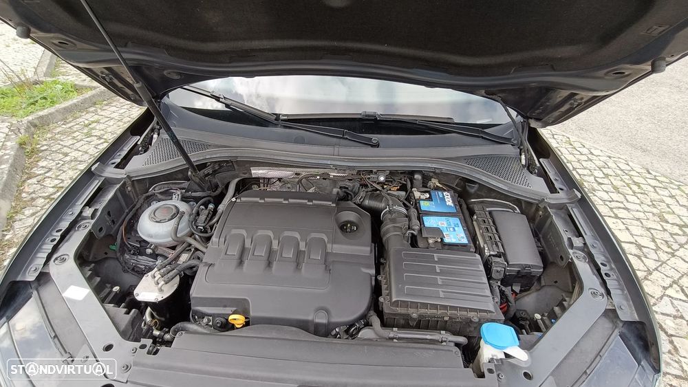 VW Tiguan 2.0 TDI R-Line DSG - 7