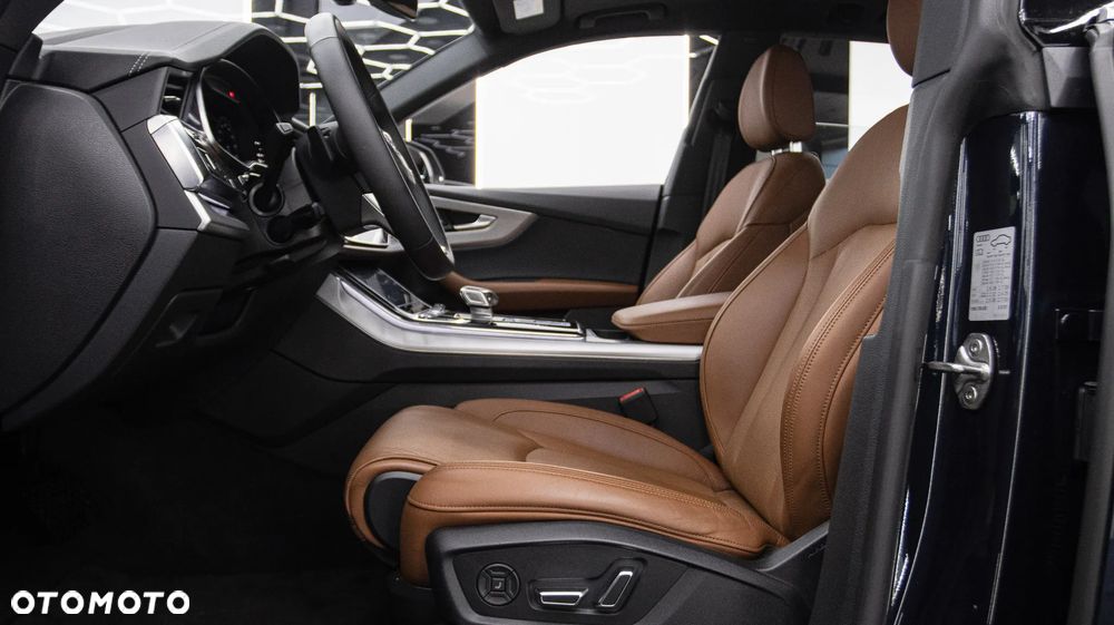 Audi Q8 55 TFSI mHEV Quattro Tiptronic - 22