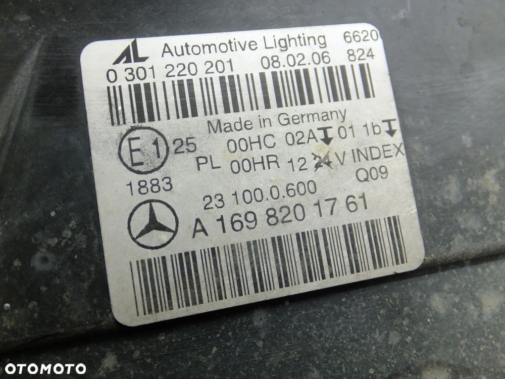 lampa lewy przód mercedes w245 2007r EUROPA A1698201761 - 2