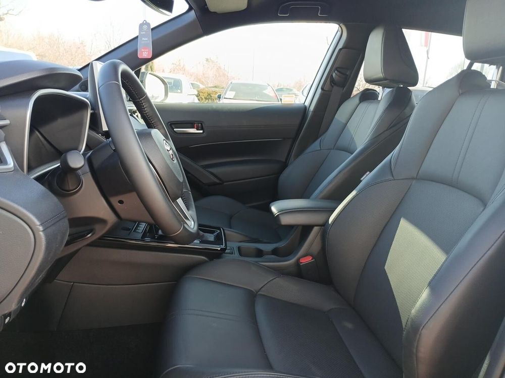 Toyota Corolla Cross - 15