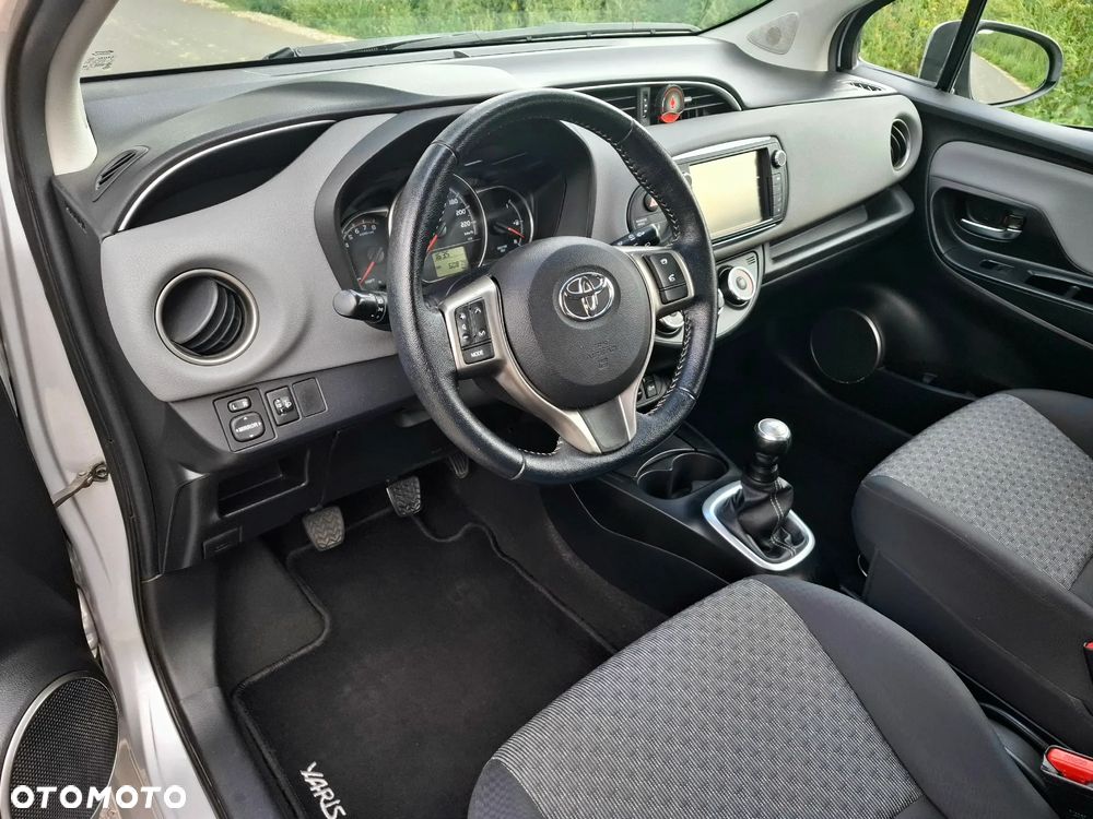 Toyota Yaris 1.0 VVT-i Style - 11