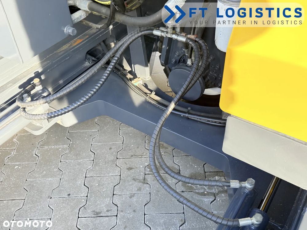 Combilift WÓZEK CZTEROKIERUNKOWY - WIELOKIERUNKOWY | COMBILIFT C3000 | GAS | DUPLEX 4000MM | POZYCJONER WIDEŁ | PEŁNA KABINA PLATFORMA 1500MM | STAN IDEALNY | Szeroka oferta wózków czterokierunkowych i bocznych, dopasowanych do różnorodnych potrzeb i zastosowań - 39