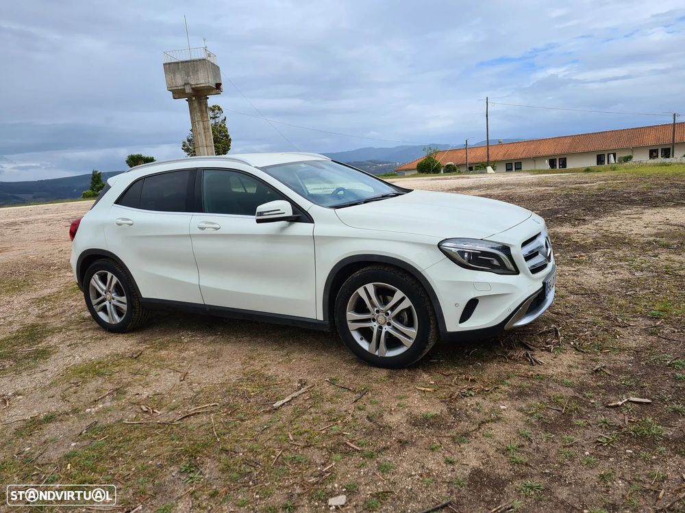 Mercedes-Benz GLA 220 CDI Urban 4-Matic - 3