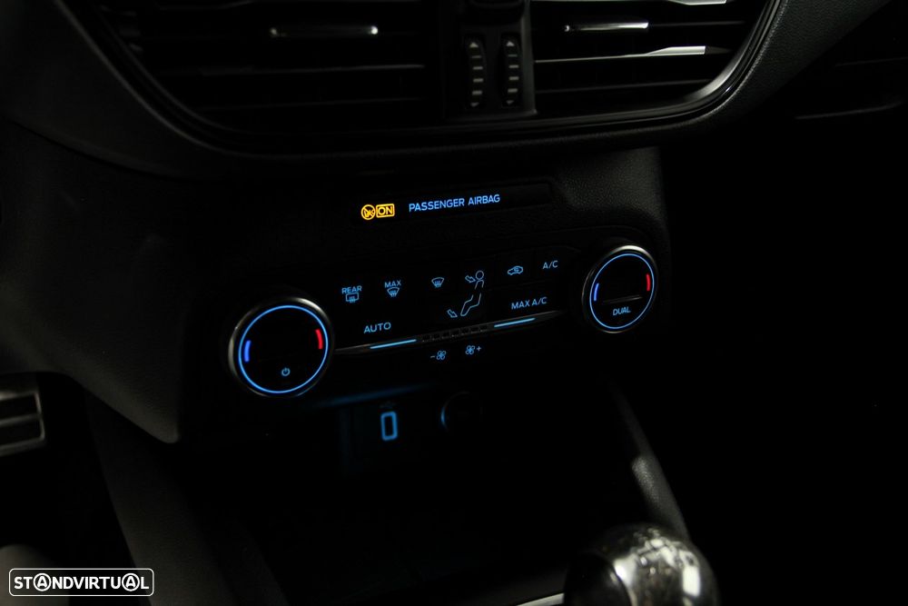 Ford Focus 1.0 EcoBoost ST-Line - 22