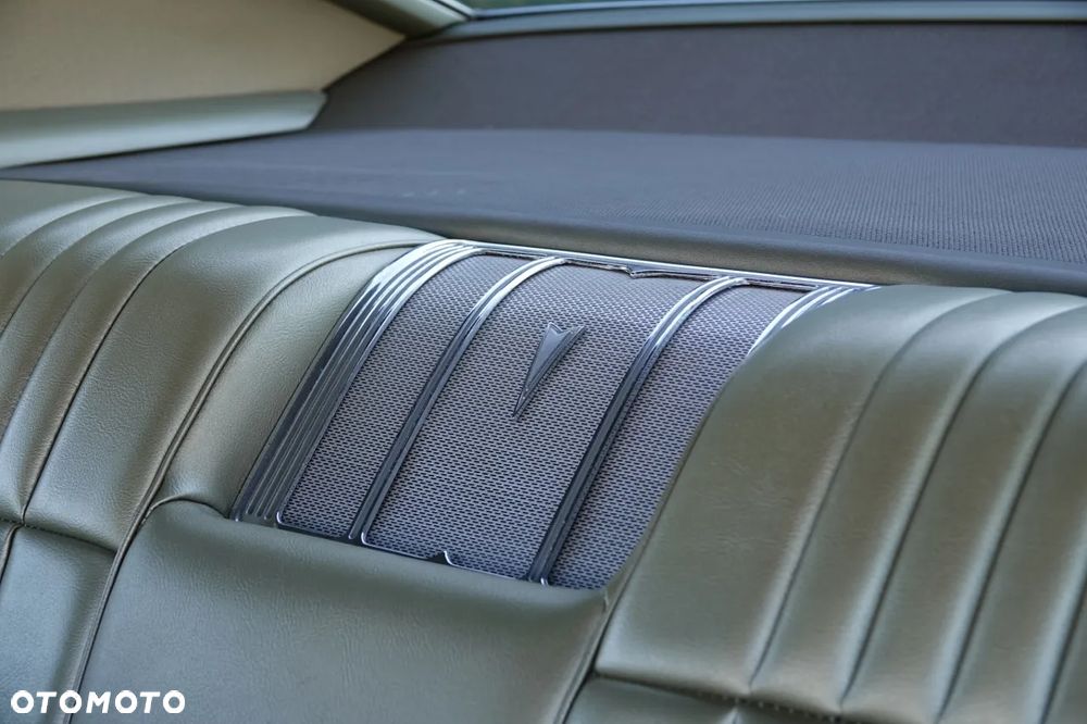 Pontiac Bonneville - 24