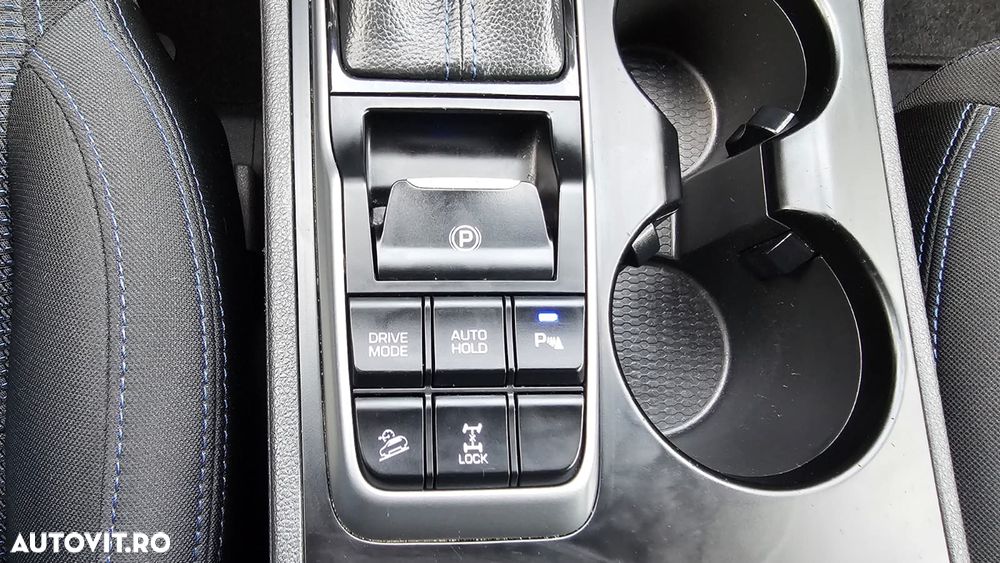 Hyundai Tucson 2.0 CRDI 4WD Automatik Style - 20