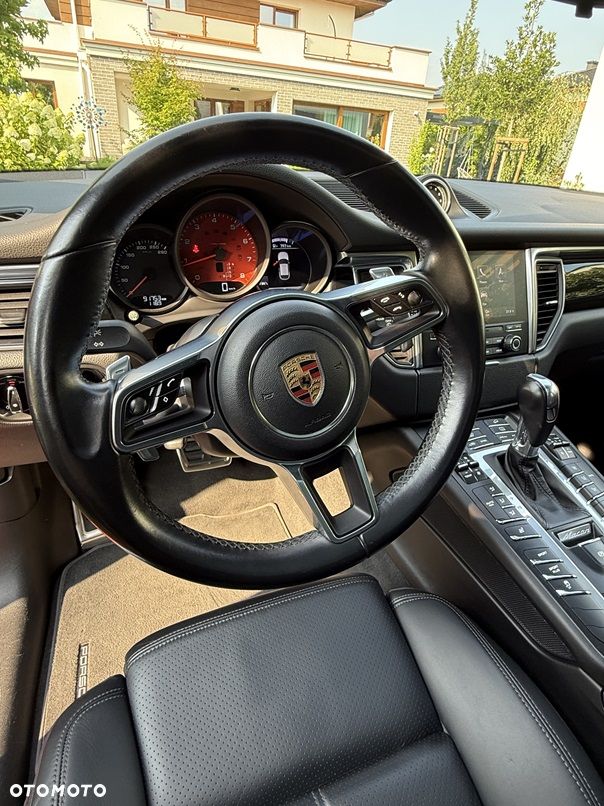 Porsche Macan - 27