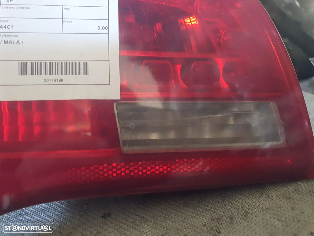 FAROLIM ESQUERDO MALA AUDI A6 C6 04- / 4F9945093A DANIFICADO - 2