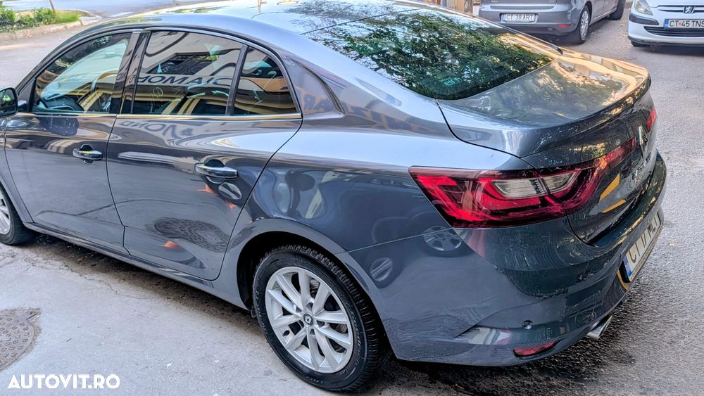 Renault Megane - 9