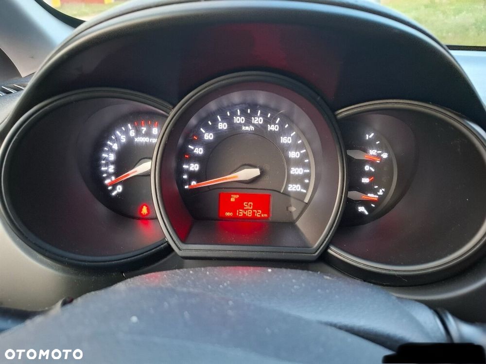 Kia Rio - 9