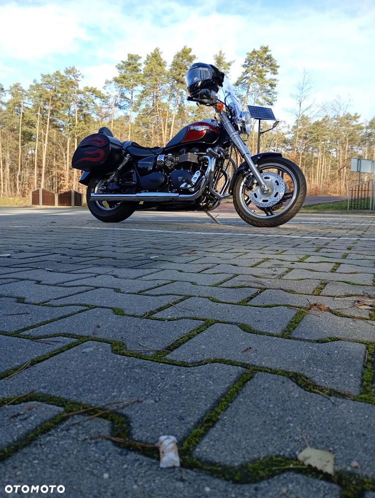 Triumph Speedmaster - 9