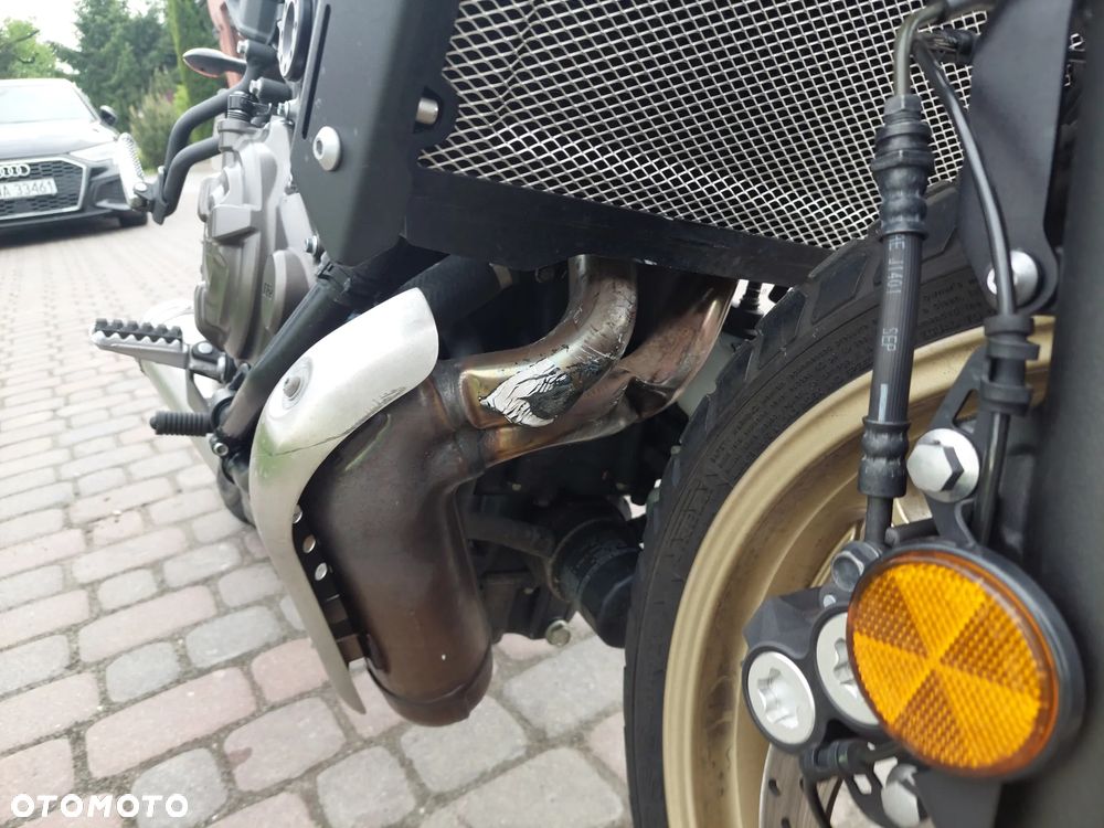 Yamaha XSR - 11