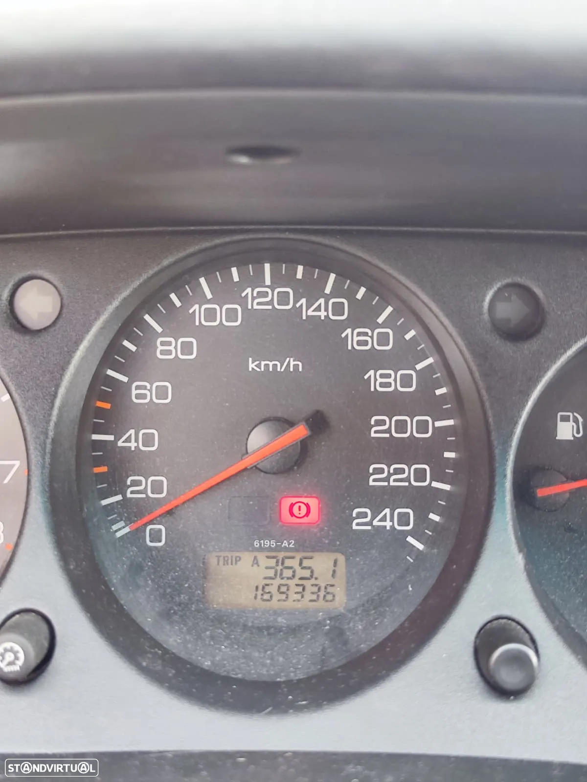Honda Accord 2.0 ES - 9