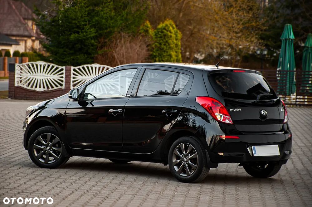 Hyundai i20 1.2 Trend - 21