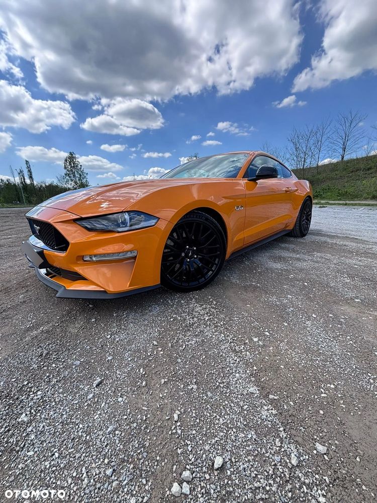 Ford Mustang - 1