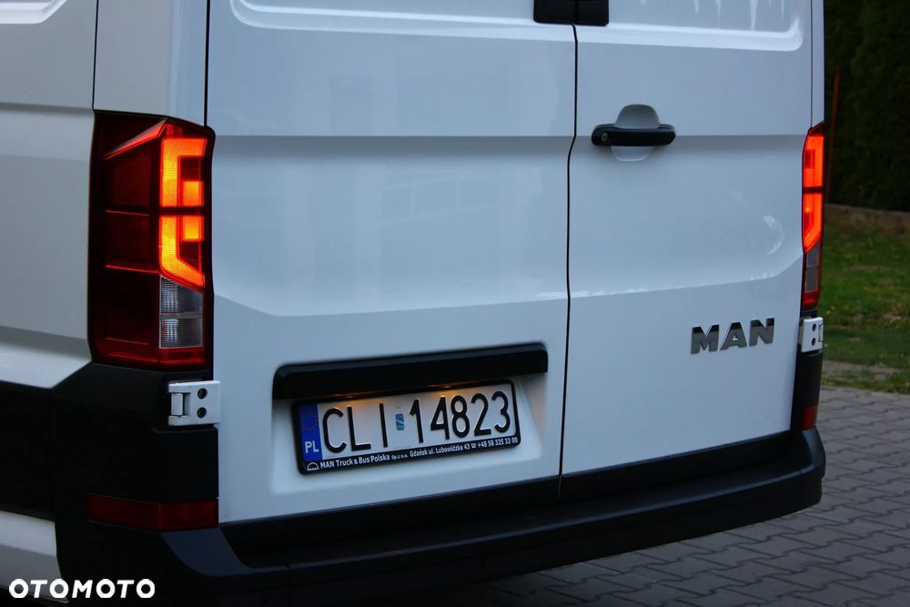 MAN TGE 3.140 2.0 TDI 140KM L3H2 BLASZAK 3 OSOBOWY PERFEKT AUTO VF23% - 8