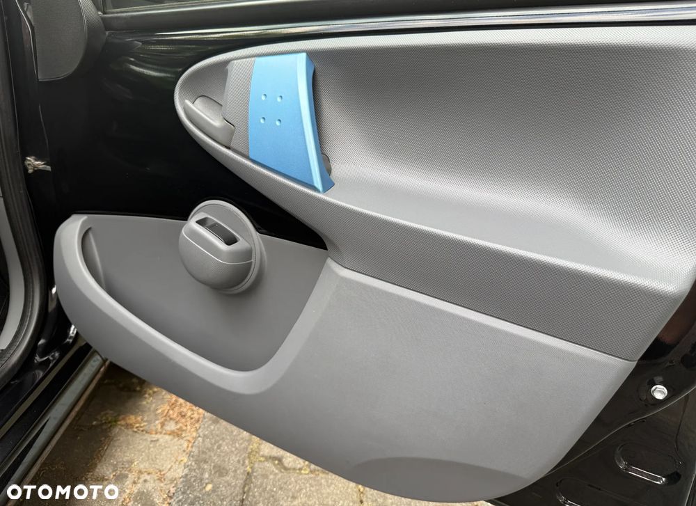 Peugeot 107 70 Petit Filou - 22