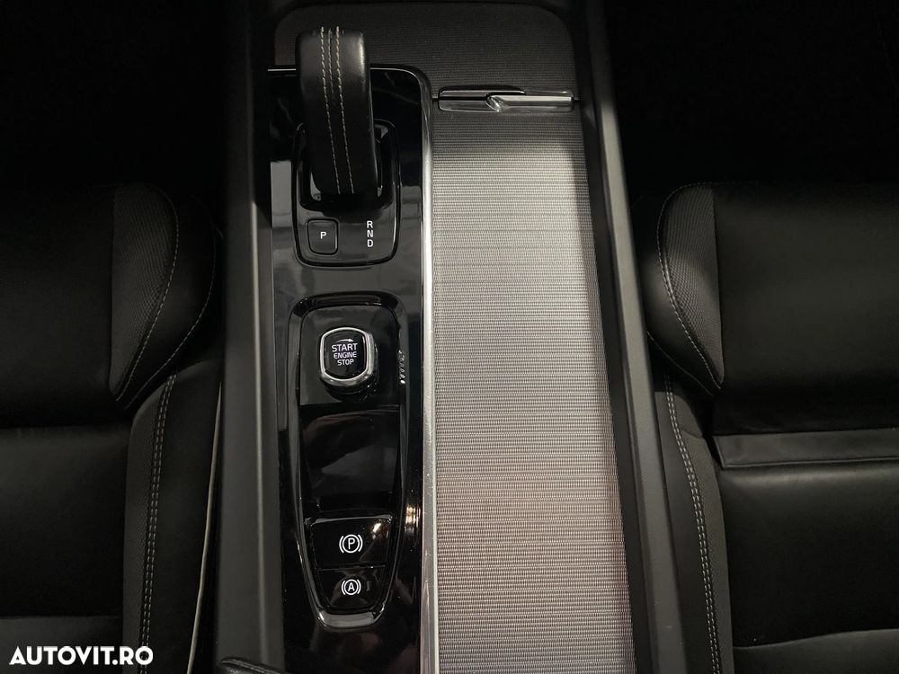 Volvo XC 60 T6 AWD Recharge Geartronic RDesign - 19