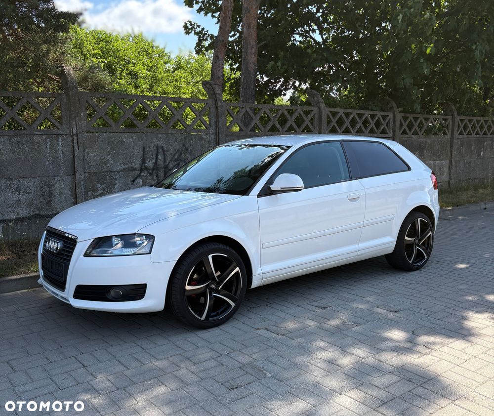 Audi A3 3-drzwiowe 1.6 Ambiente - 11