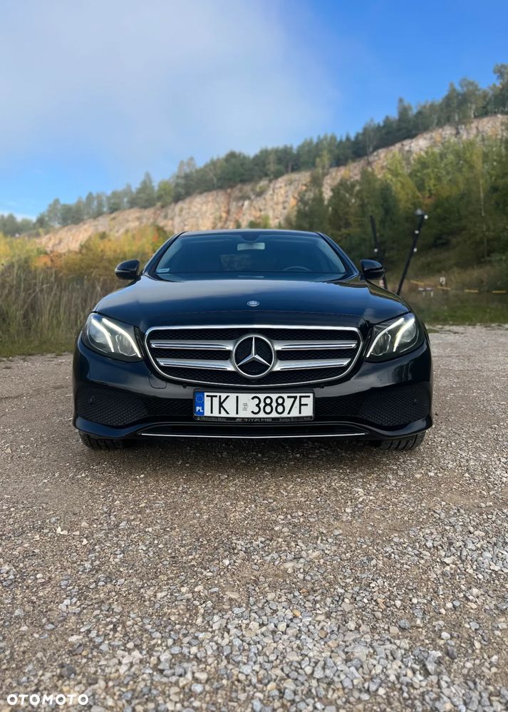 Mercedes-Benz Klasa E 220 d T 9G-TRONIC - 2
