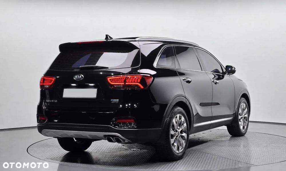Kia Sorento - 2