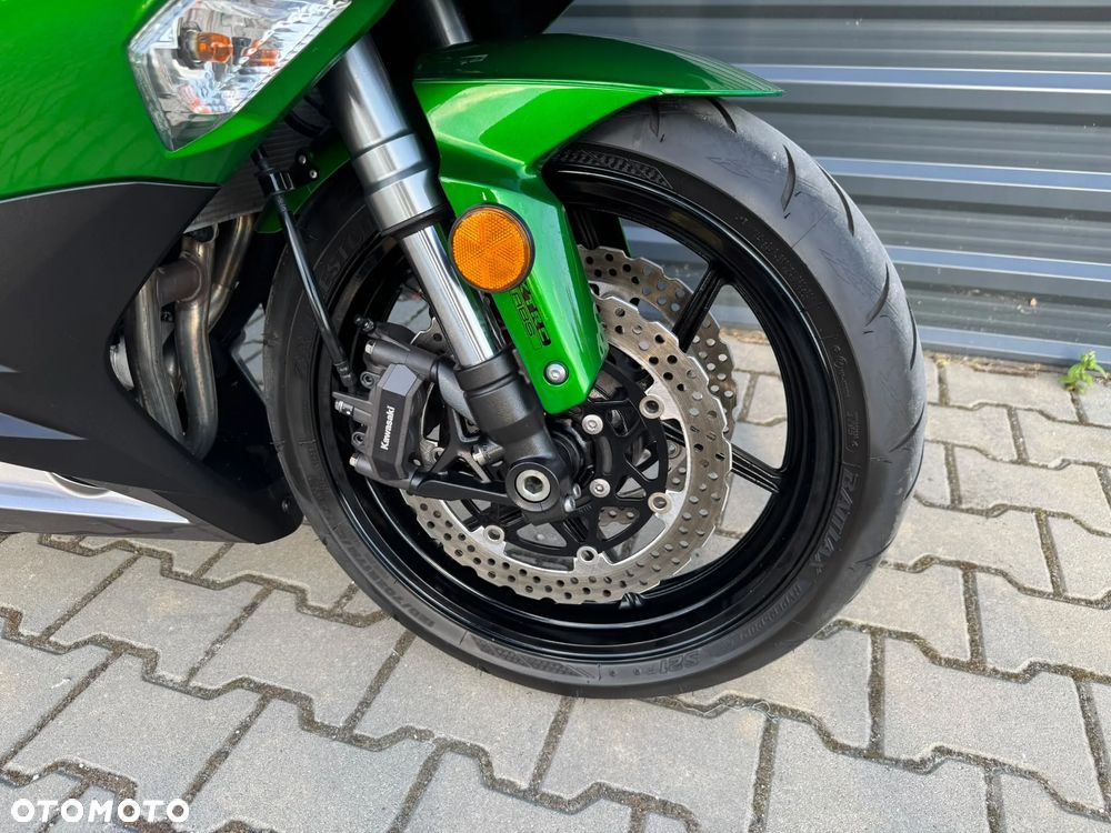 Kawasaki Ninja 1000 SX - 24