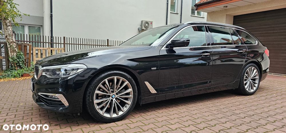 BMW Seria 5 520d Touring Luxury Line - 10