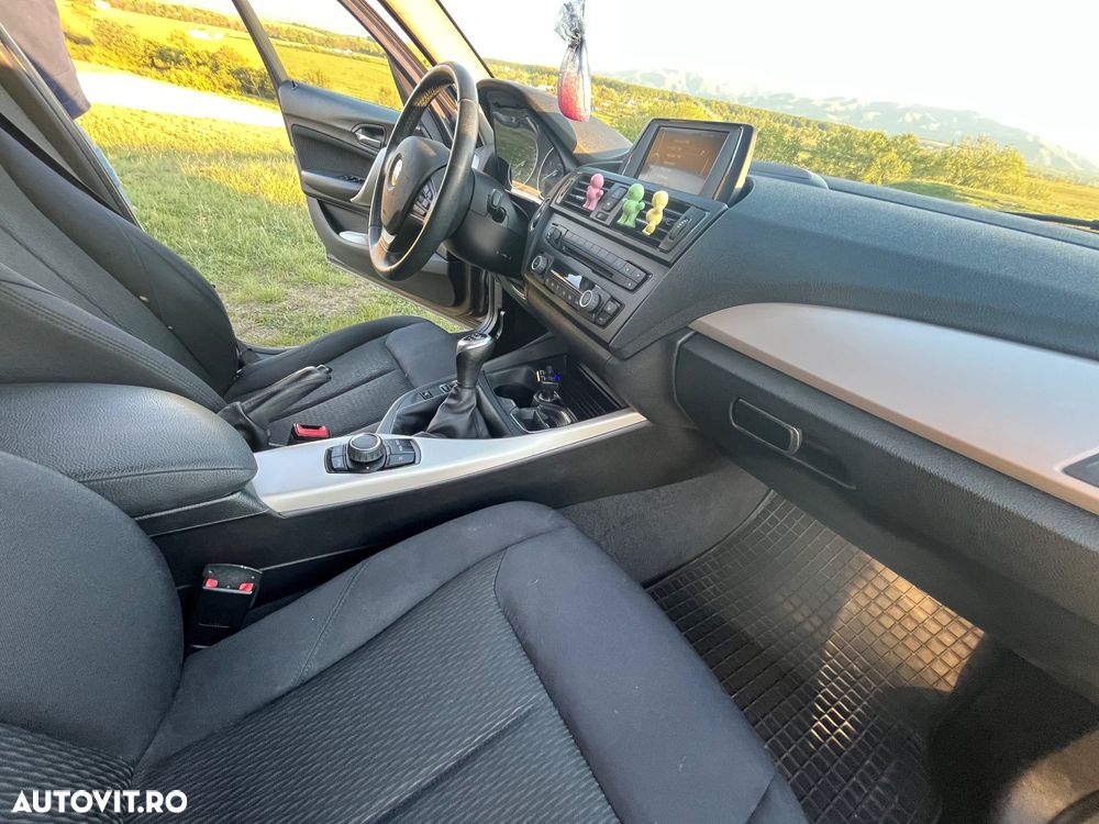 BMW Seria 1 120d - 12