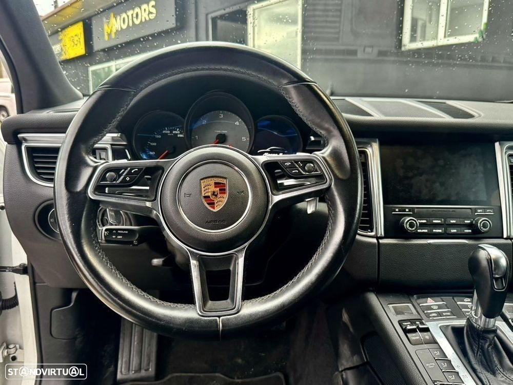Porsche Macan - 11