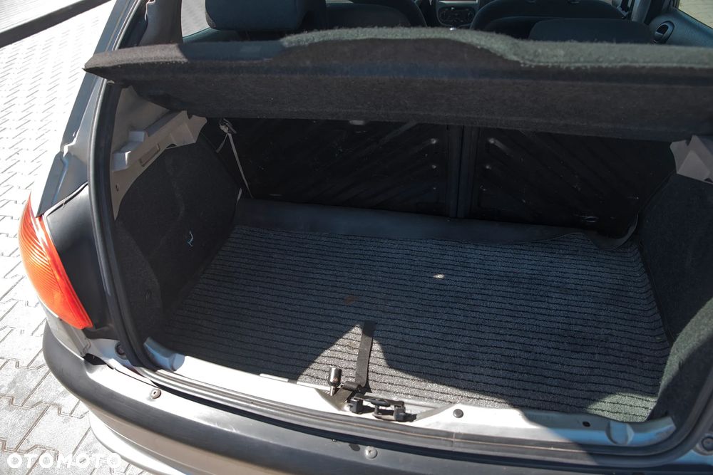 Peugeot 206 1.4 X-Line - 3