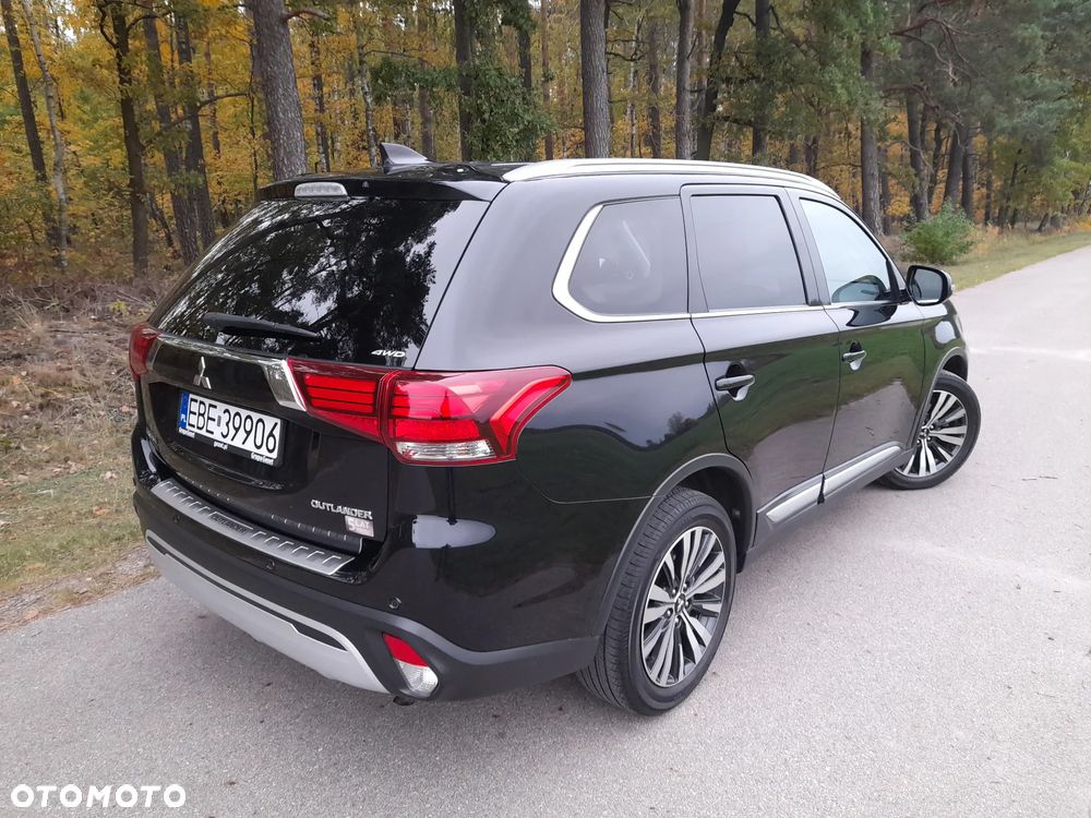 Mitsubishi Outlander 2018 photo 5