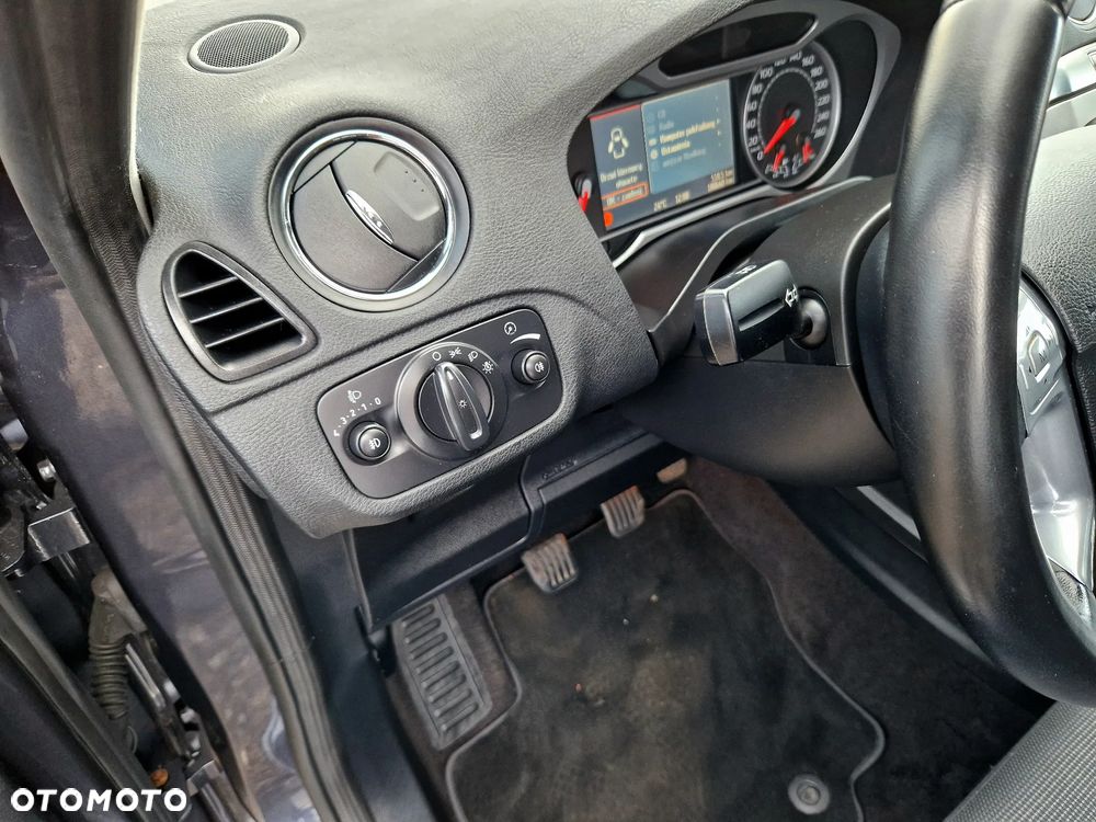 Ford S-Max 2.0 FF Titanium - 12