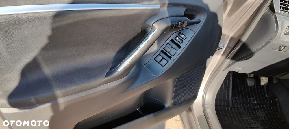 Toyota Verso 2.0 D-4D 5-Sitzer Executive - 14