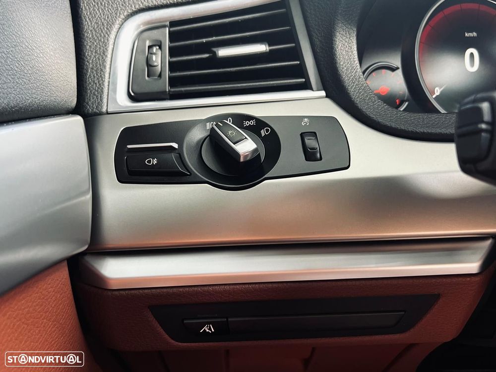 BMW 520 Gran Turismo d Pack M - 33