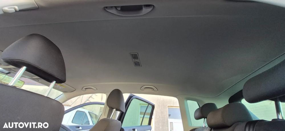 Volkswagen Tiguan - 10