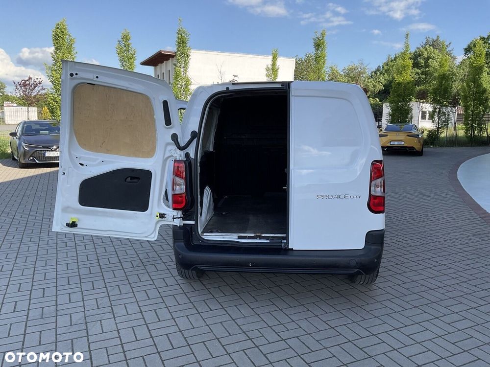 Toyota PROACE CITY - 17