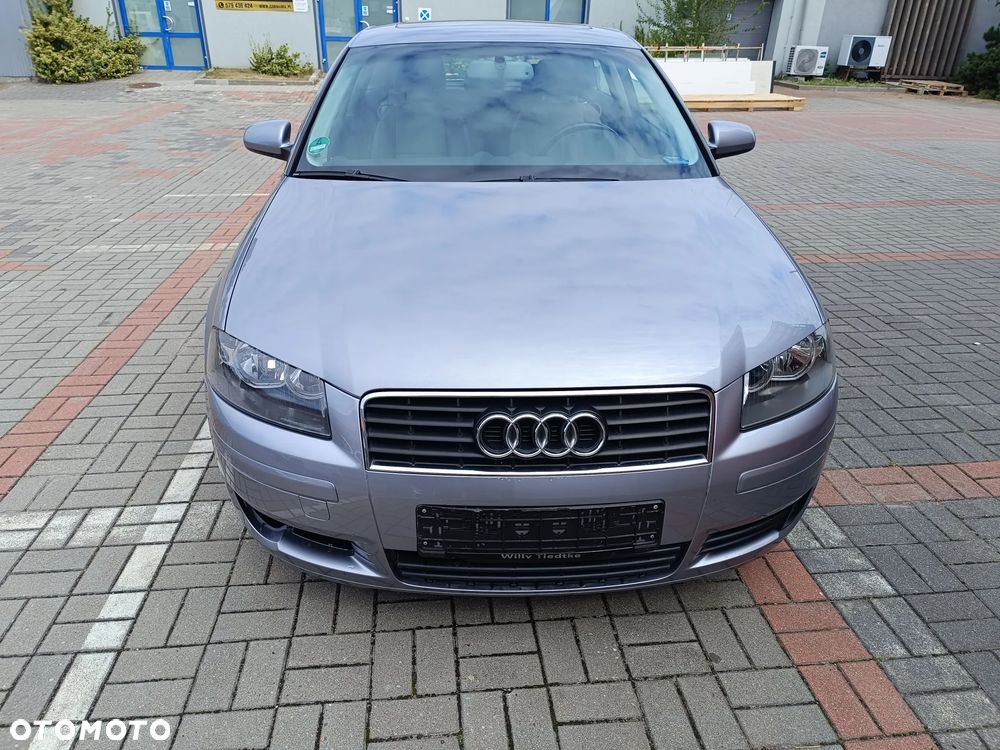 Audi A3 3-drzwiowe 1.6 Ambiente - 4