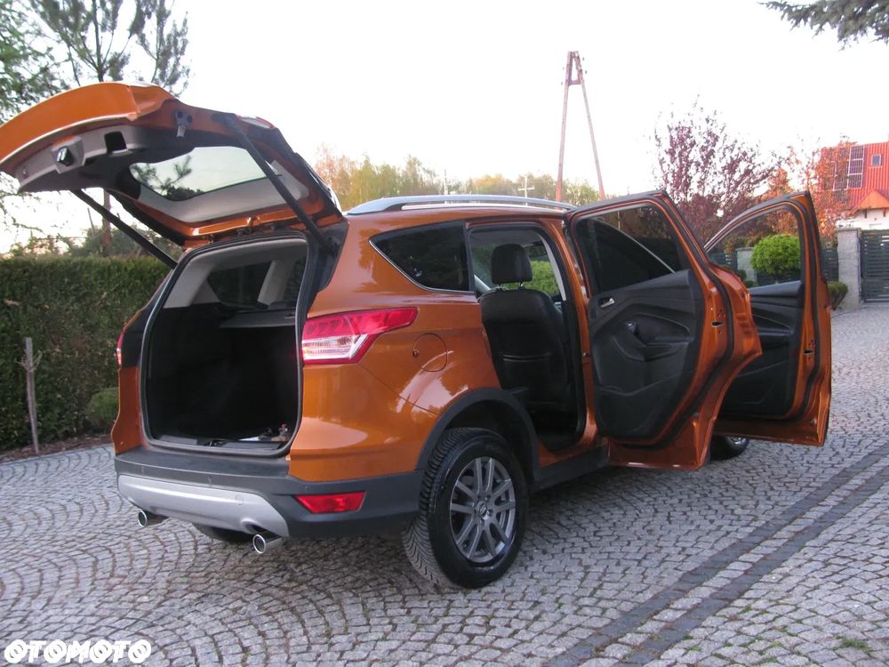 Ford Kuga 2.0 TDCi 2x4 Titanium - 14