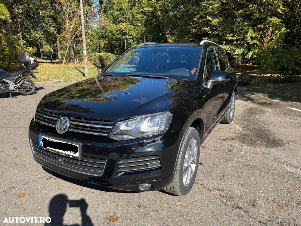 Volkswagen Touareg - 1