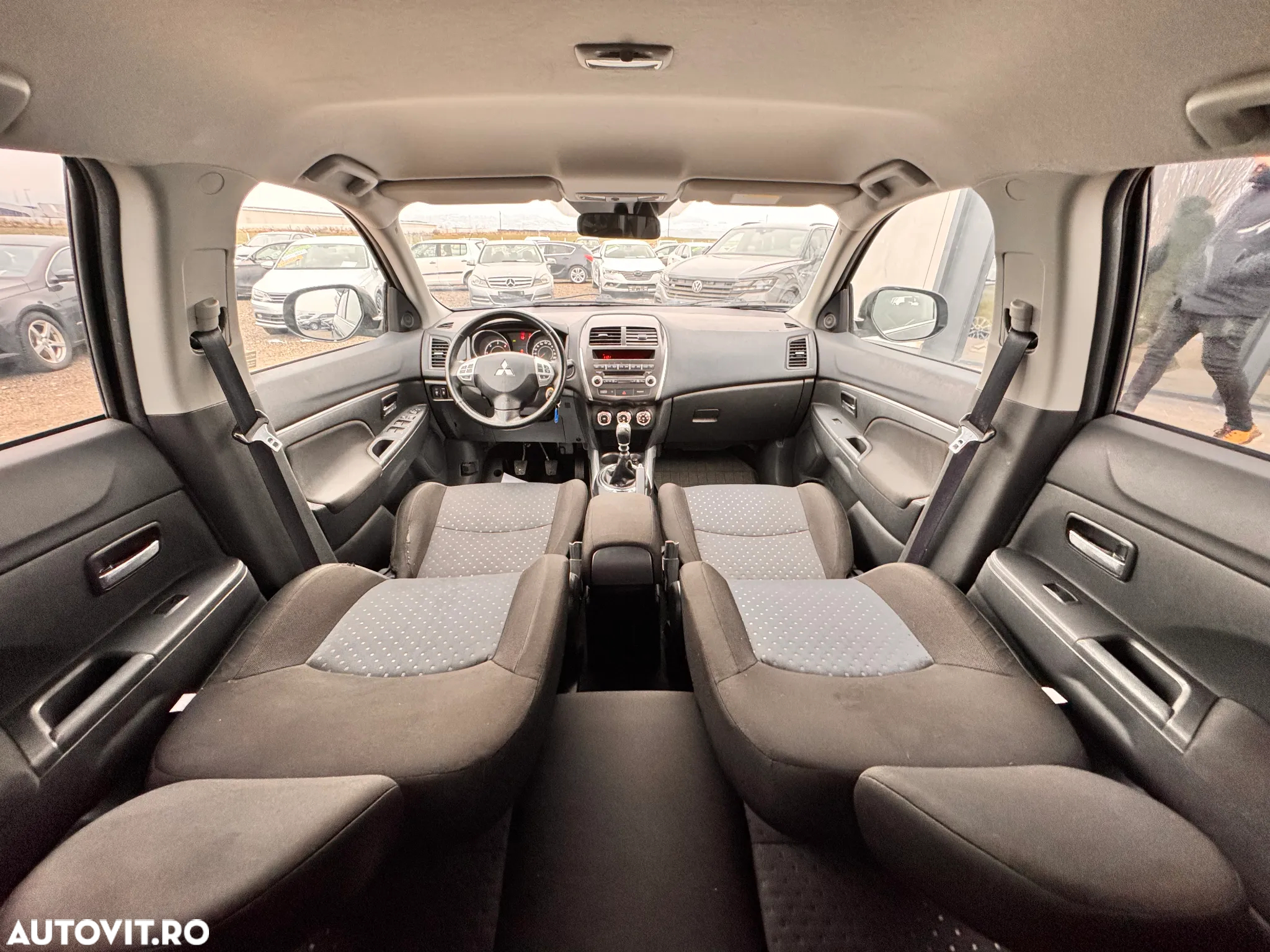 Mitsubishi ASX 1.8 DI-D 2WD Inform - 27